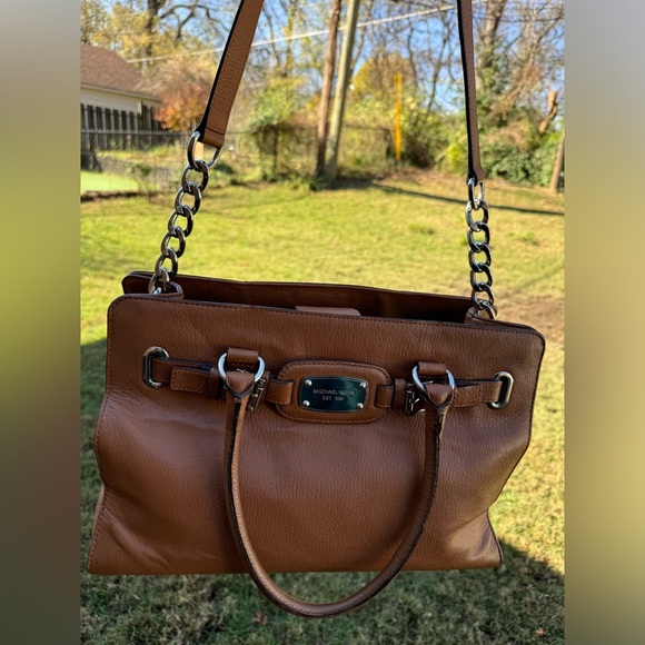 Michael Kors Hamilton Brown Large Leather Shoulder Handbag Retail $345.00 - Picture 1 of 11
